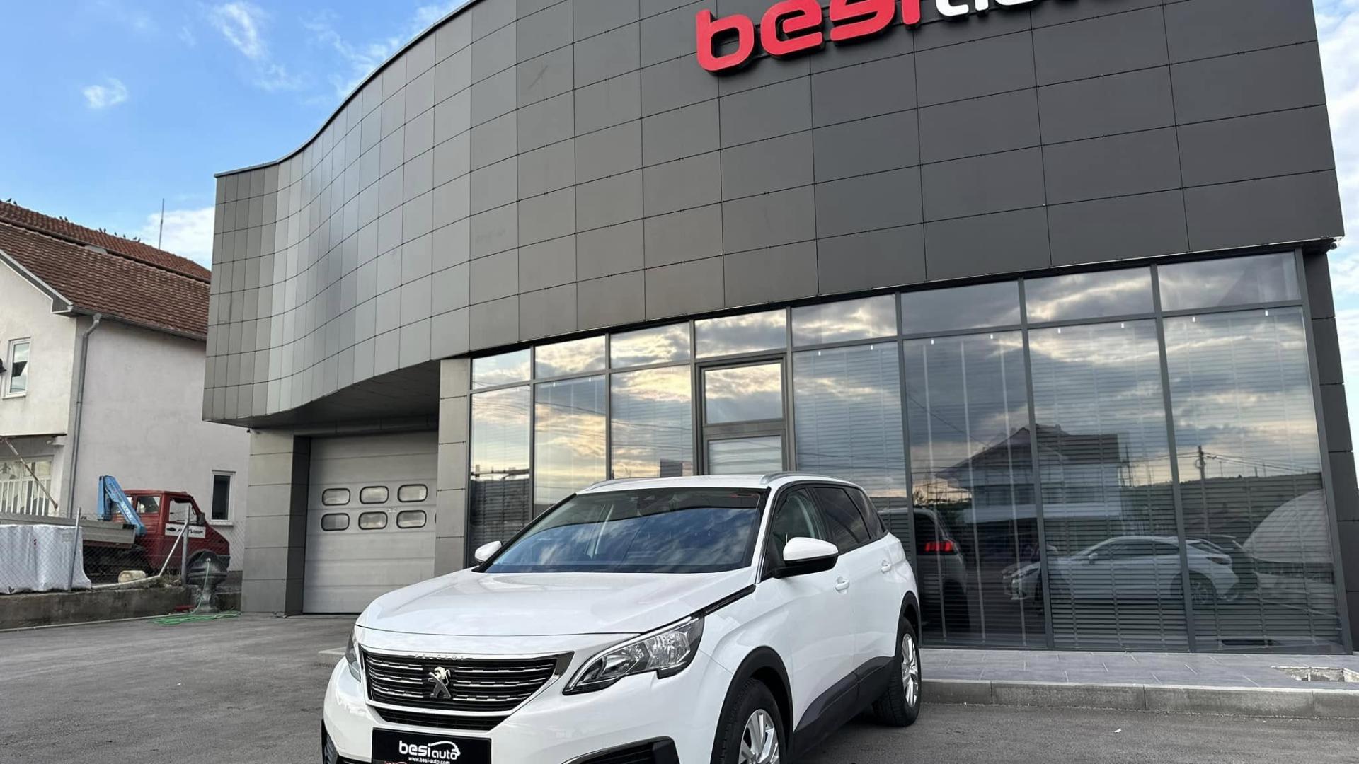 PEUGEOT 5008 1.5 BlueHDi