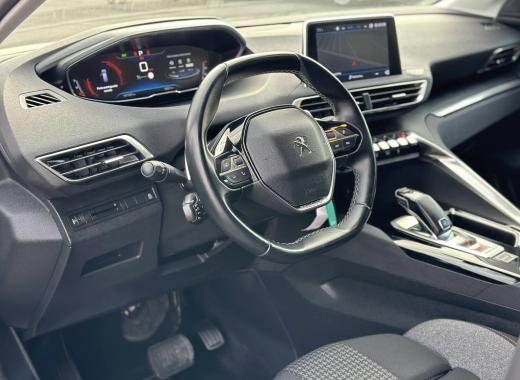 PEUGEOT 5008 1.5 BlueHDi