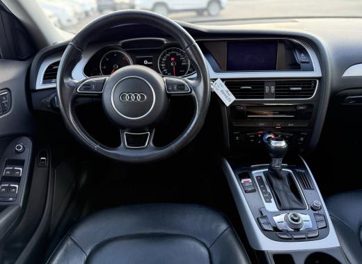 Audi A4 2.0 TDI S Line