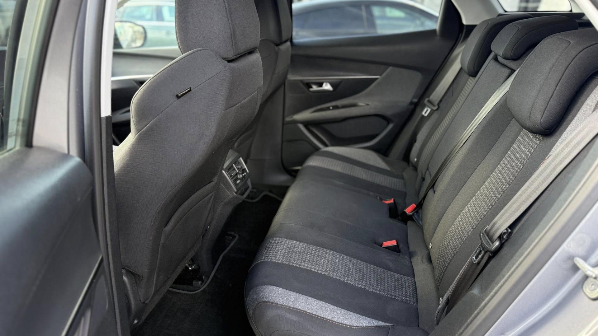 Peugeot 3008 1.5 HDi Automatik BVA8