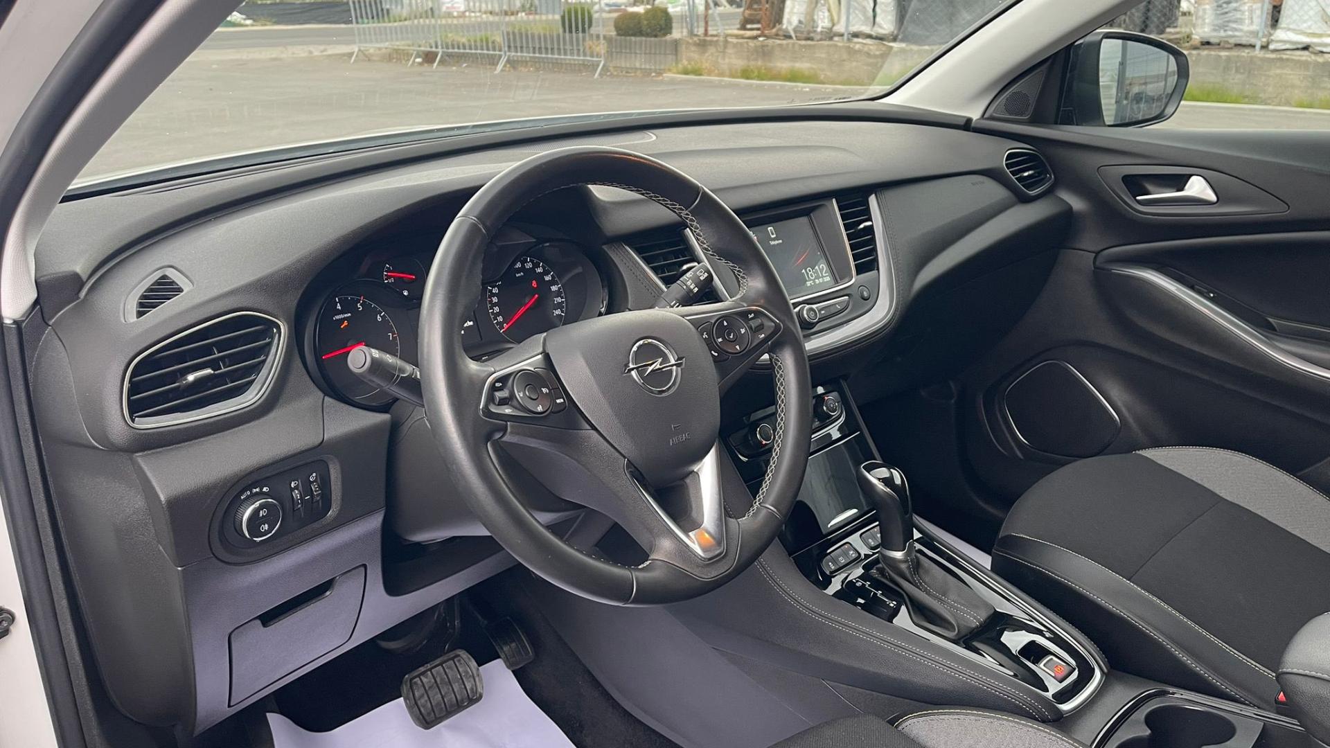 OPEL GRANDLAND X GS Line
