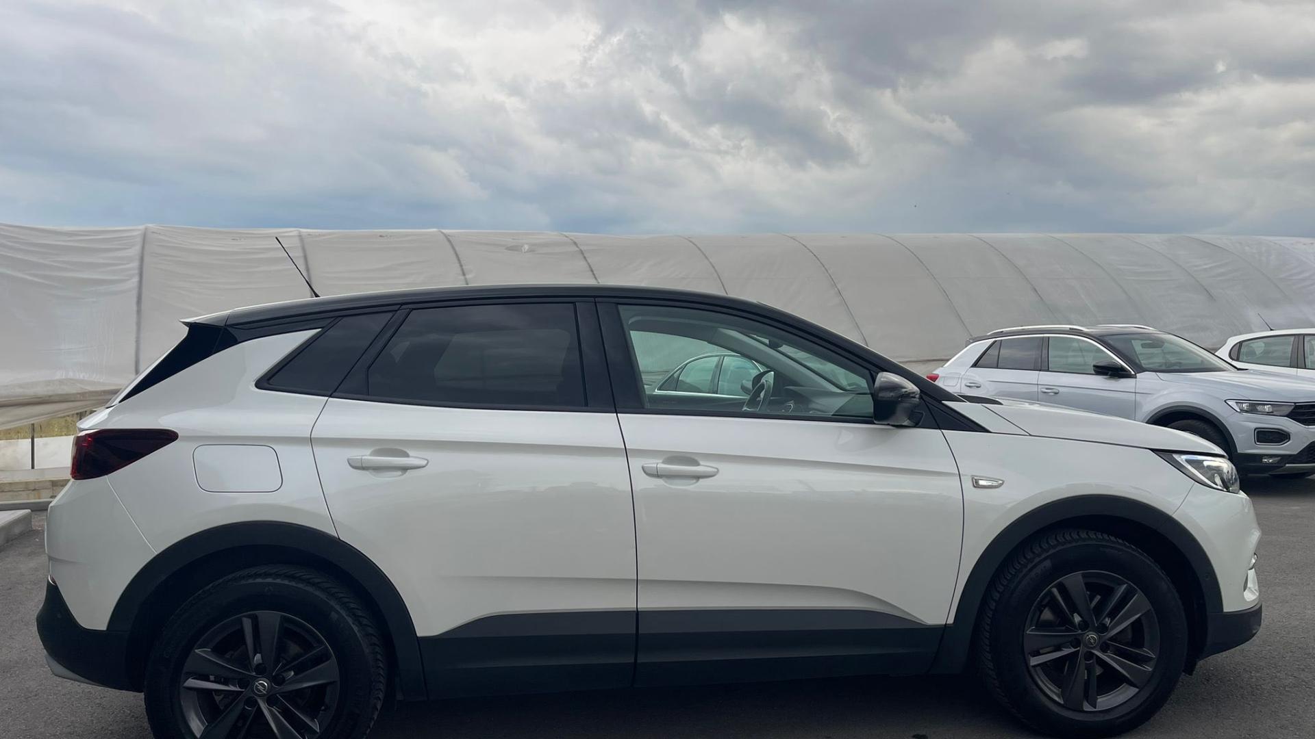 OPEL GRANDLAND X GS Line