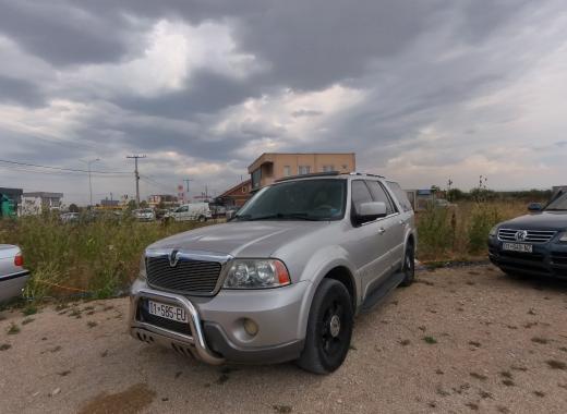 Lincoln Navigator